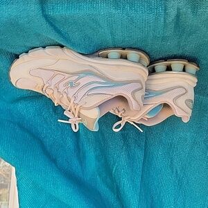 Vintage Shox Mystery Tennis Shoes sz 10
